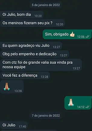 Mensagem positiva de cliente sobre crescimento do negócio com anúncios pagos